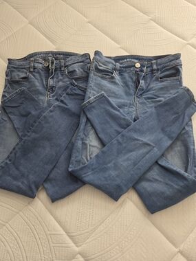2 American Eagle Outfitters Blue Skinny Jeans For $13 Medium & Light Blue